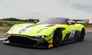 Aston Martin Vulcan AMR Pro