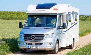 Die Außenaufnahme zeigt den stehenden Eura Mobil Profila T Freestyle (2026) von schräg vorne.