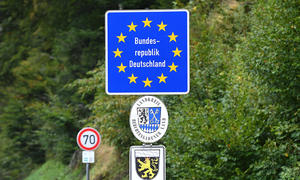 Fahrverbote, die in einem EU-Staat verhängt wurden, sollen künftig grenzübergreifend in der EU gelten.