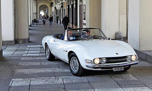 Reportage: Fiat Dino 2400 Spider in Turin