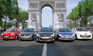 Citroën C4, Mazda 3, Peugeot 308, Renault Mégane und VW Golf im Vergleichstest