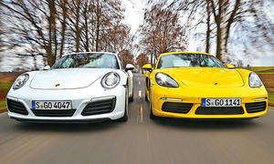 Porsche 911 Carrera vs Porsche 718 Cayman S