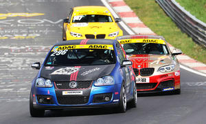 VW Golf GTI/BMW M235i