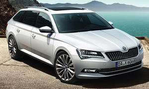 Skoda Superb Combi Premium Edition