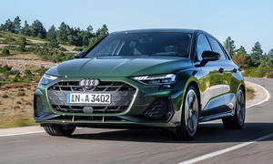 Audi A3 Sportback Facelift (2024); fahrend, Frontansicht