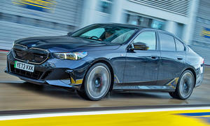 BMW i5 (2023)