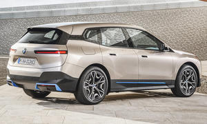 BMW iX (2021)