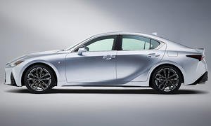 Lexus IS (2020)