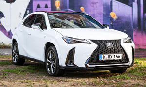 Lexus UX 250h (2023)