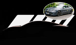 Ein offizieller Teaser zeigt den Mercedes-AMG GT 4-Türer EQ (2026) als Schattenriss. Oben rechts als Oval eingeklinkt: der Sportwagen als stark verkleideter Erlkönig von schräg vorne.