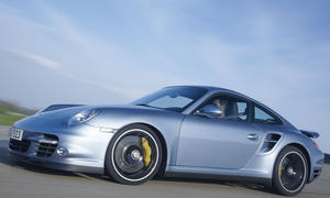 Wer vom Porsche 911 Turbo träumt, sollte gleich zum neuen Porsche 911 Turbo S mit 530 PS greifen