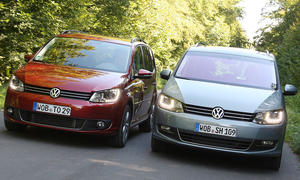 VW Touran 1.4 TSI – VW Sharan 1.4 TSI im Klassenduell Front