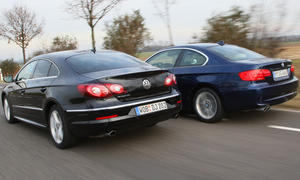 BMW 330i xDrive Coupé und VW Passat CC 3.6 V6 4Motion verbinden Rasanz und Eleganz