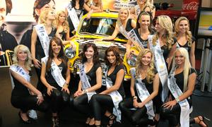 Messerundgang mit den Kandidatinnen Miss Tuning 2011