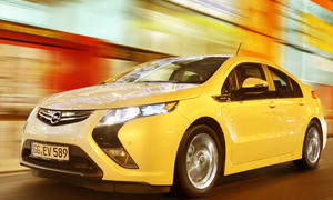 Opel Ampera 