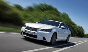 Bilder Lexus GS 450h Fahrbericht Preis