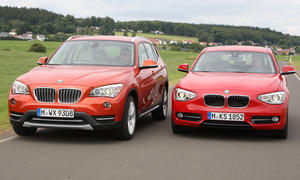 Bilder BMW Vergleich SUV Limousine BMW X1 xDrive25d Automatik BMW 125d Automatik