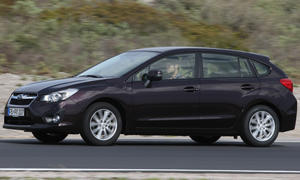 Bilder Subaru Impreza 1.6i 2013 Kompaktwagen Test