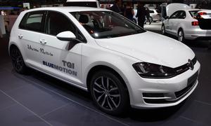 VW Golf VII TGI Bluemotion 2013 Erdgas Genfer Autosalon 2013 Front rechts