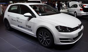 VW Golf VII TGI Bluemotion 2013 Erdgas Genfer Autosalon 2013 Front rechts