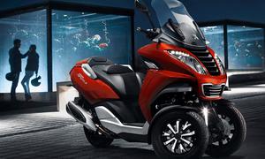 Peugeot Metropolis 400 Dreirad Scooter Roller 2013 Führerschein Klasse B 