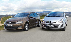 Markenvergleich Opel Corsa VW Polo Kleinwagen Bilder