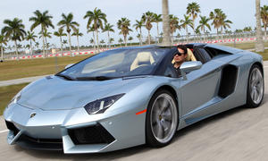 Lamborghini Aventador Roadster 2013 Bilder technische Daten Fahrbericht Test