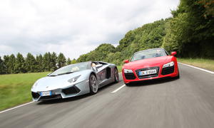 Audi R8 V10 Spyder Lamborghini Aventador LP 700-4 Roadster Vergleich Supersportler