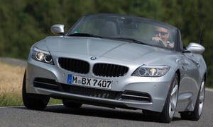 Bilder BMW Z4 sDrive18i 2013 Roadster Cabrio Vergleichstest