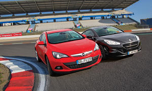 Bilder Opel Astra GTC Peugeot RCZ Markenvergleich