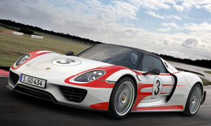 Porsche 918 Spyder Beschleunigung 0 100 200 300 Werte verbessert