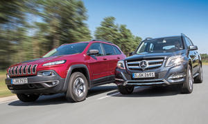 Jeep Cherokee 3.2 V6 Trailhawk Mercedes GLK 350 4Matic SUV Benziner V6 Allrad Vergleichstest