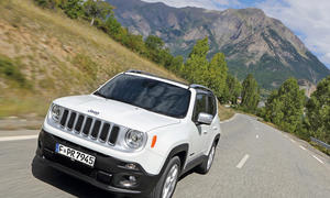 Jeep Renegade 1.6 Multijet 2015 SUV Diesel Vierzylinder Test Bilder