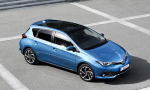 toyota auris facelift 2015 kompaktklasse neuheiten panorama