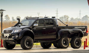 Toyota Hilux 6x6 Vromos