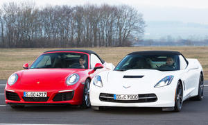 Chevrolet Corvette Stingray Cabrio Porsche 911 Carrera S