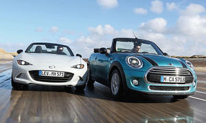 Mazda MX-5 gegen Mini Cabrio: Vergleichstest