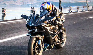 Ninja H2R knackt die 400 km/h