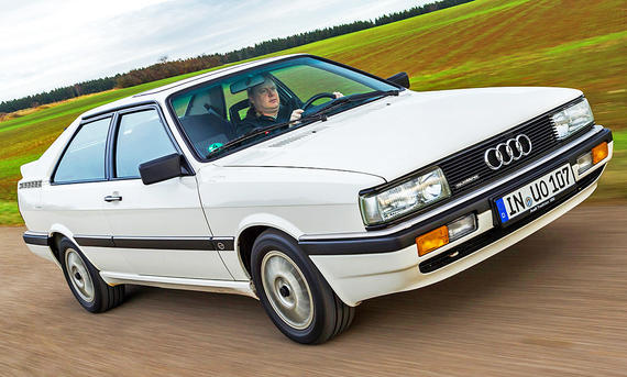 Audi Coupé Quattro - Frank Ratering Das Audi Coupé Quattro fahrend von vorne
