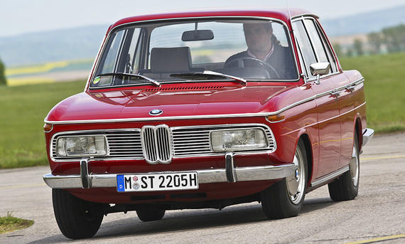 BMW 2000