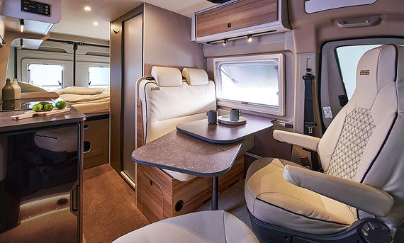 Bürstner B66 Campervan (2025) - Bürstner Das Bild zeigt die Sitzgruppe des Bürstner B66 Campervan (2025).