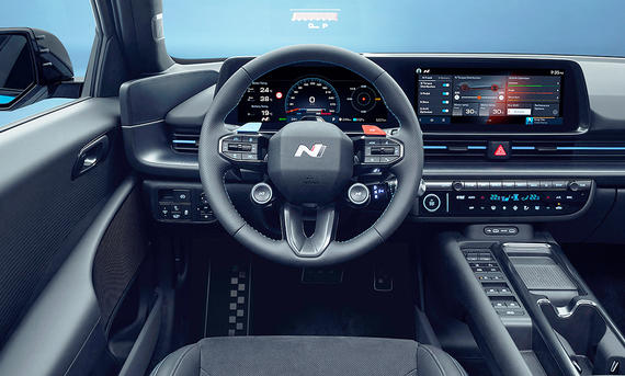 Hyundai Ioniq 6 N (2025) - Hyundai Das Cockpit des Hyundai Ioniq 6 N (2025).