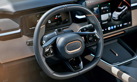 Das Cockpit des Lynk &amp; Co 08 (2025).