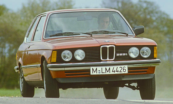 BMW 323i