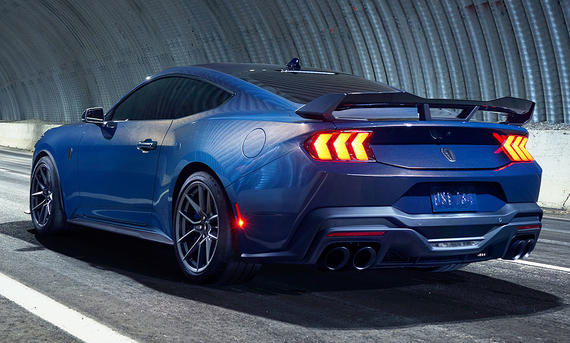 Ford Mustang Dark Horse (2023)