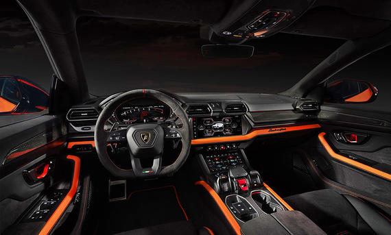 Lamborghini Urus SE (2024) - Lamborghini Das Cockpit des Lamborghini Urus SE (2024).