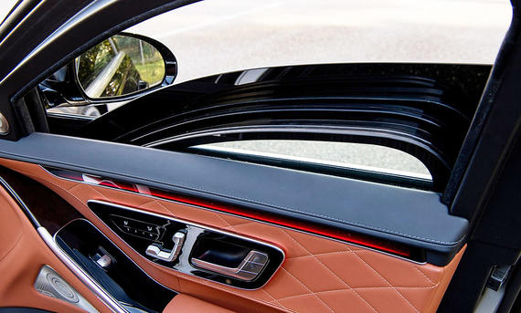 Das Panzerglas des Mercedes S 680 Guard.