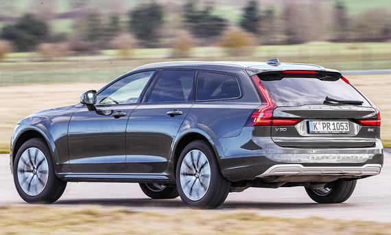 Volvo V60 D4 AWD: Starker Kombi im Zugwagentest