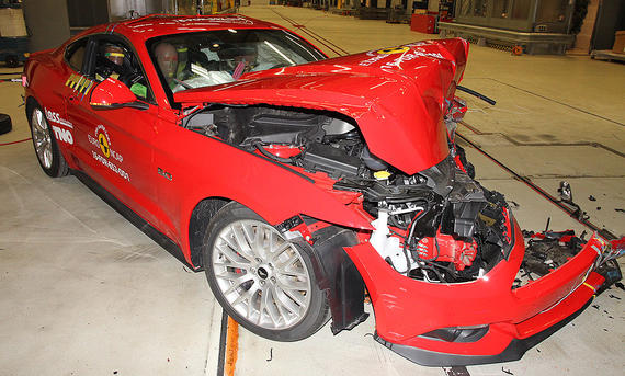 Ford Mustang (2015) Ford Mustang (2015)