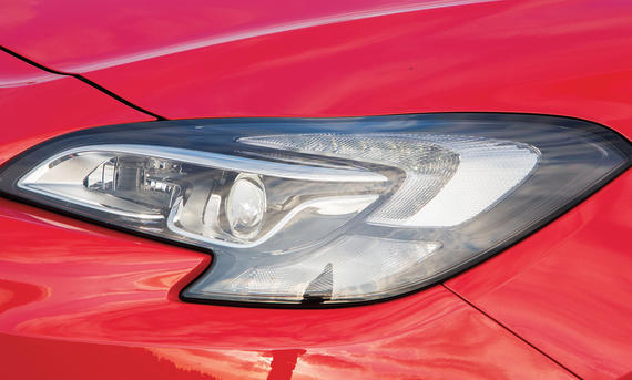 Lichttest Service Ratgeber Opel Corsa Bi-Xenon Vergleich